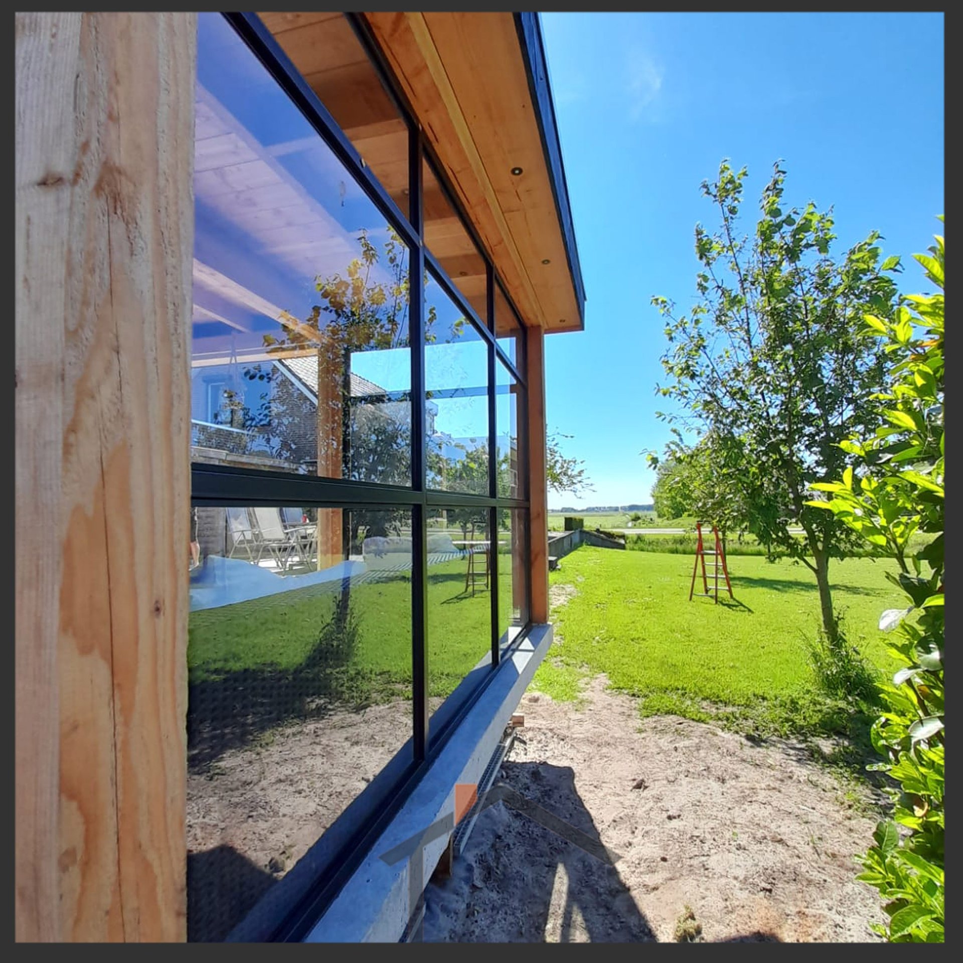 Overkapping zwevend Kampen