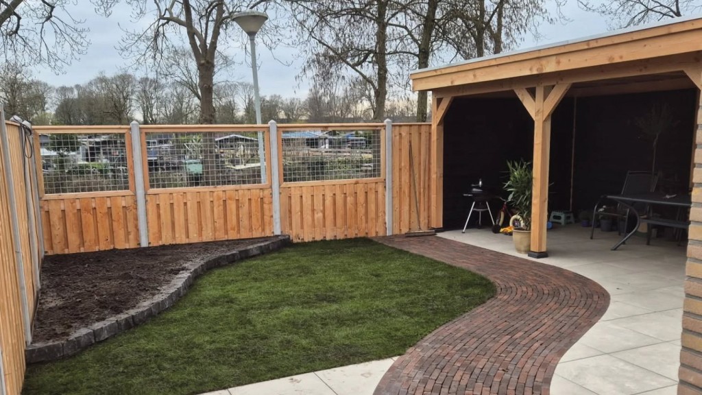 Houten schutting laten plaatsen | vd Streek en de Munnik